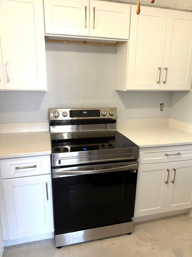 Photo - 1560 SE Royal Green Cir Unit 201