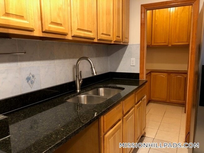 Photo - 882 Huntington Ave Unit 1