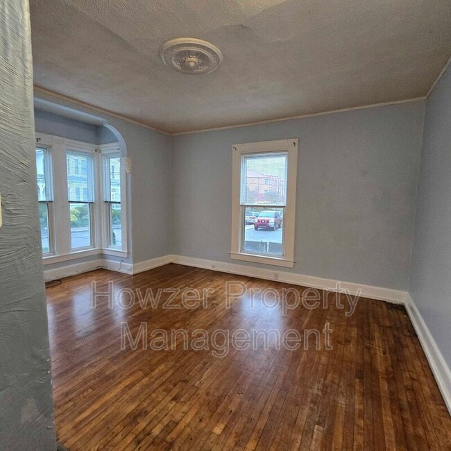 Photo - 14-18 Chester Ave Unit 14F