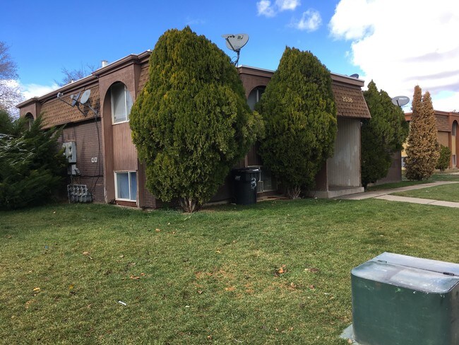 Photo - 2538 S Lakecrest Dr