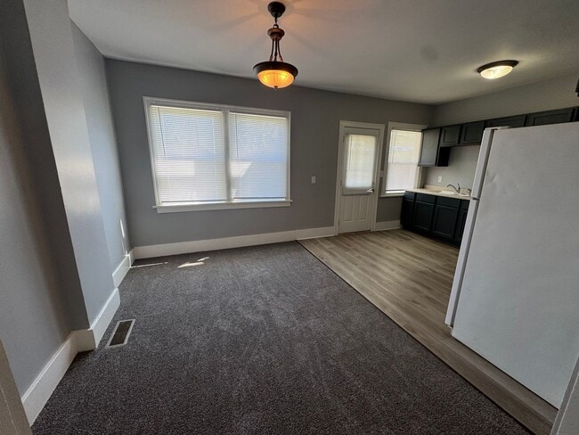 Photo - Pet-Friendly 2 Bed Townhome Across from Stephens Park | Utilities Included