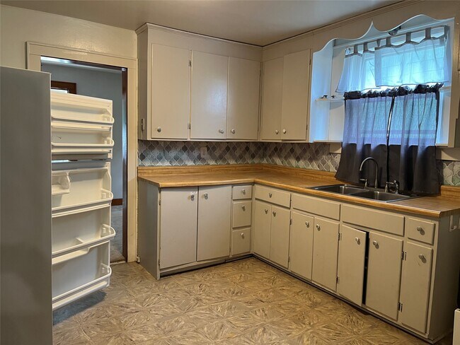 Photo - 124 Squires Ave Unidad 1