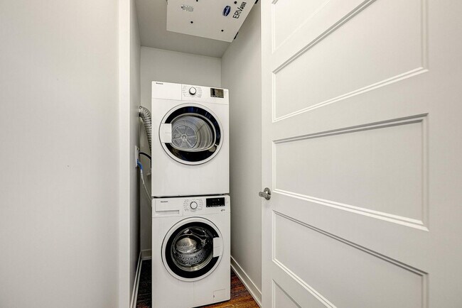 Photo - 173 Boulevard Armand-Frappier