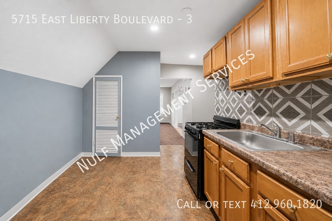 Building Photo - 5715 E Liberty Blvd Unit 3