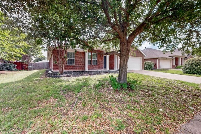 Photo - 123 Hackberry Trail