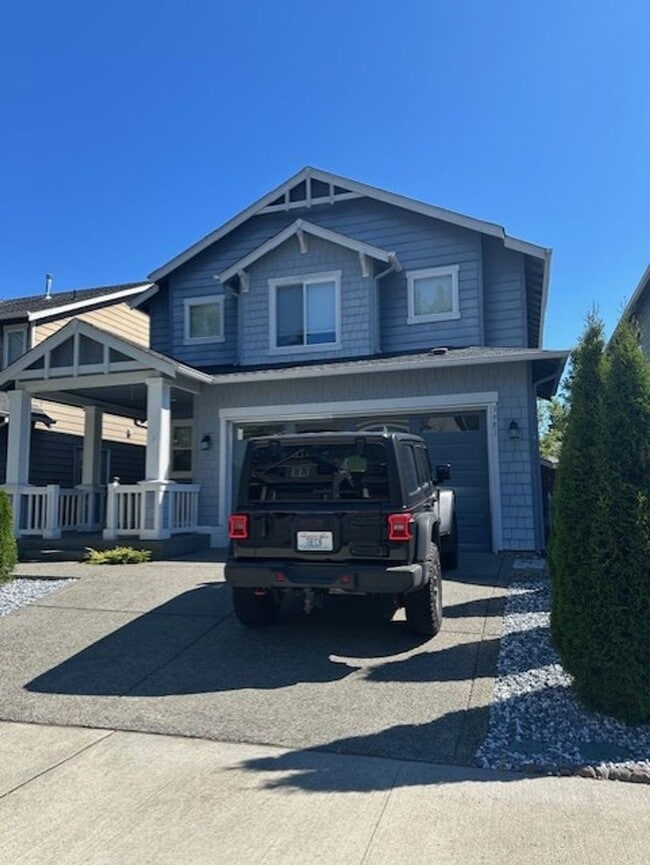 4 Bedroom - 4 Bedroom House