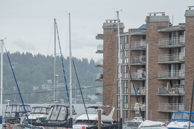 Photo - Spinnaker Bay