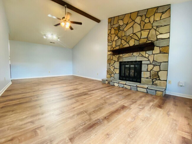 Photo - "Spacious 3-Bedroom Retreat with 2 Full Baths in Peaceful Meridianville!"
