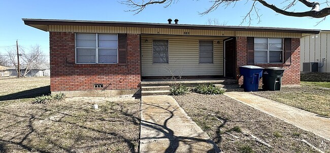 Building Photo - 211 Marston Ave Unit A Rental