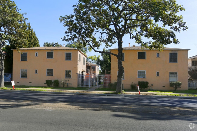 Building Photo - 2070-2080 Magnolia Ave. Rental
