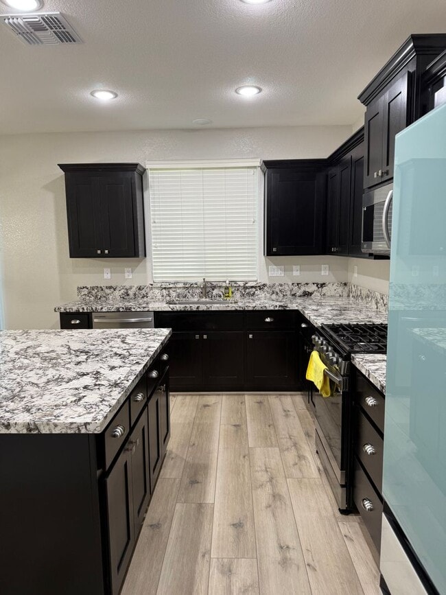 Photo - 3223 Le Bourget Ln