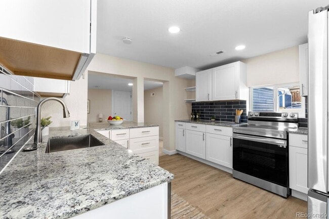 Photo - For Rent – Renovated 3 Bedroom Bungalow in Englewood