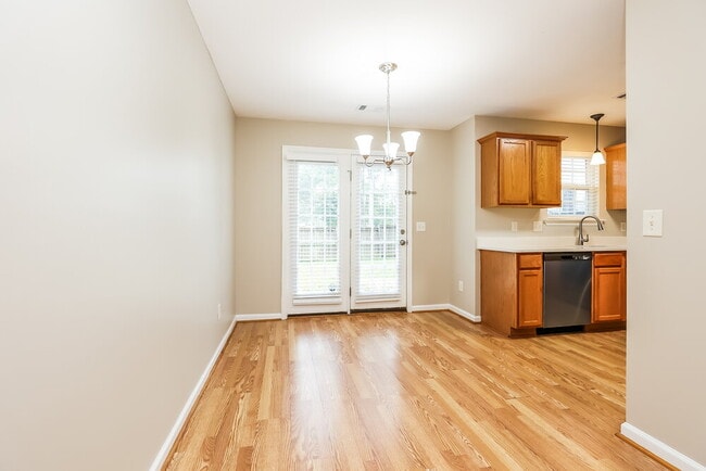 Photo - 820 Thomas Bay Ct