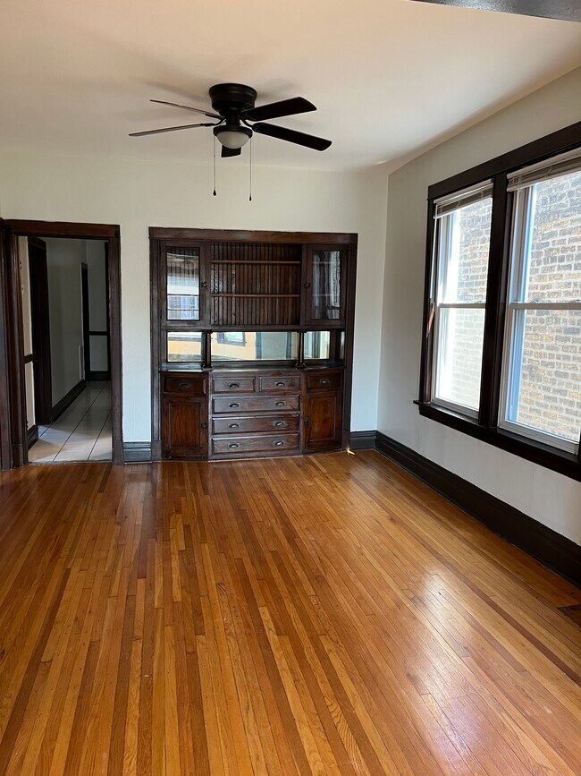 Photo - 1439 N Ridgeway Ave Unidad 2nd FL