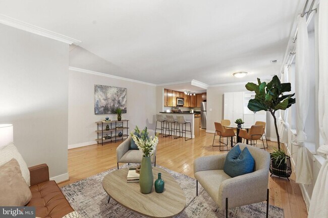 14 S Street NE Unit 201