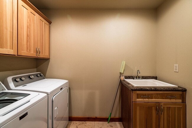 Photo - dschase Unit 1617