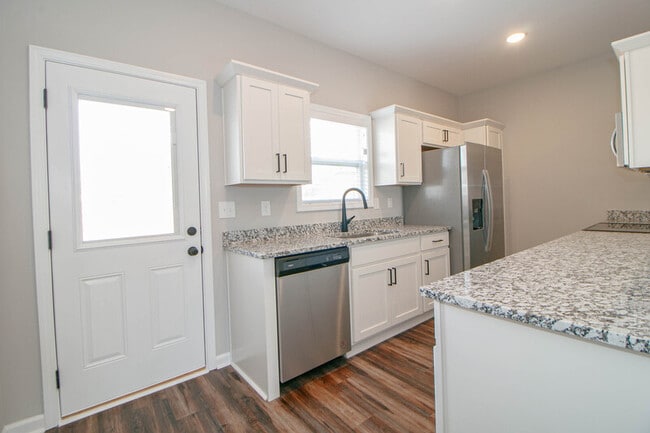 Photo - 1115 Hillwood Dr