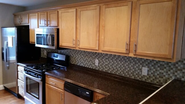 Photo - Charming 3 Bedroom Reno In South Side. Ope...