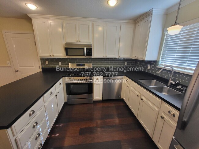 Photo - 19019 5th St W
