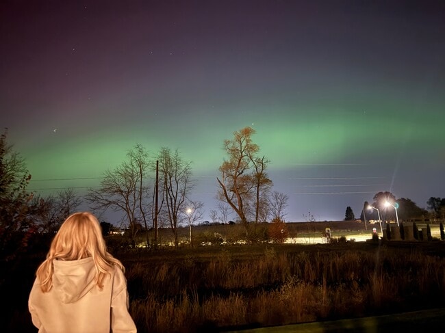 Photo - 2569 SE Hawkins Ave