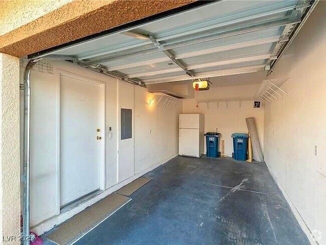 Building Photo - 3840 Belle Glade St Unit 202 Rental
