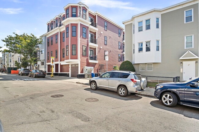Photo - 39 Lexington St Condo Unit 4