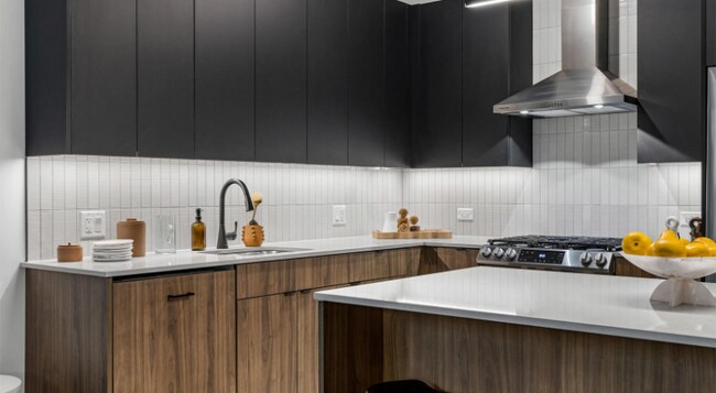 Photo - 209 E Grand Ave