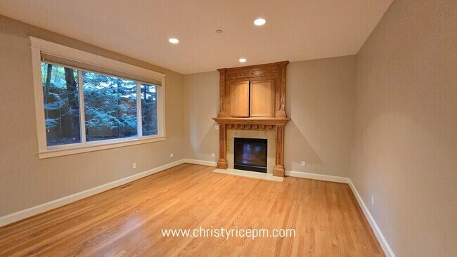Photo - 11318 106th Ave NE