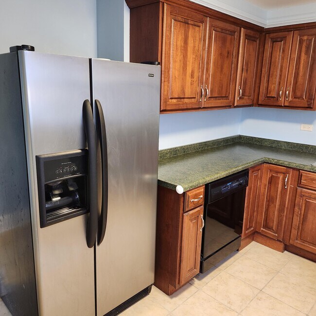 Kitchen - 1537 Homestead Rd Unit 1