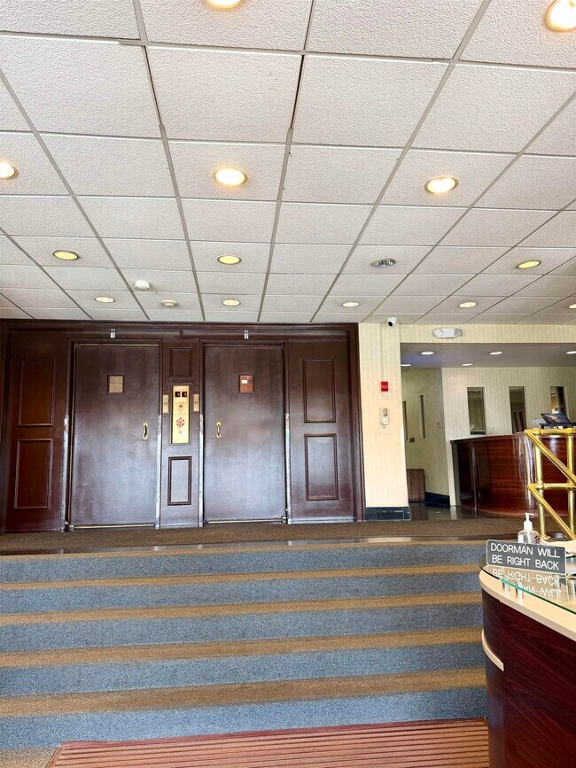 Photo - 6515 JFK Blvd E