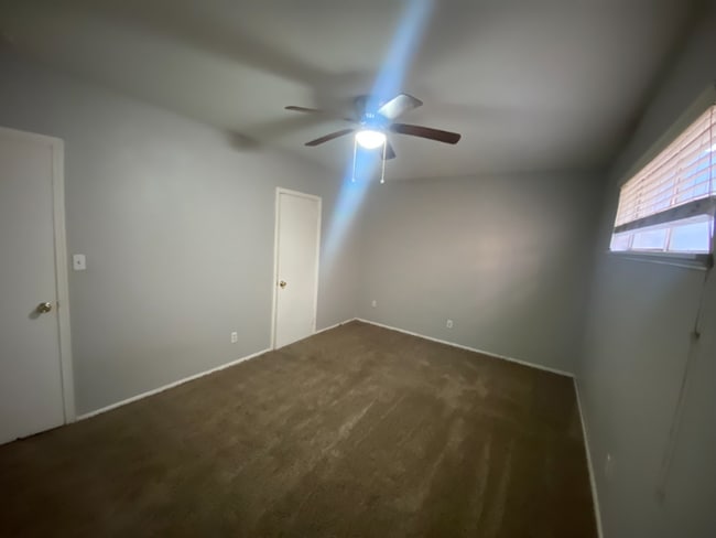 Photo - 1617 S Van Buren St Unit 4