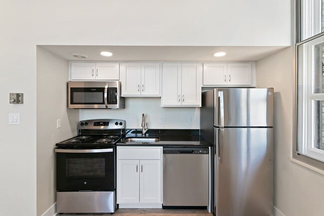 Photo - Fyfe Apartments