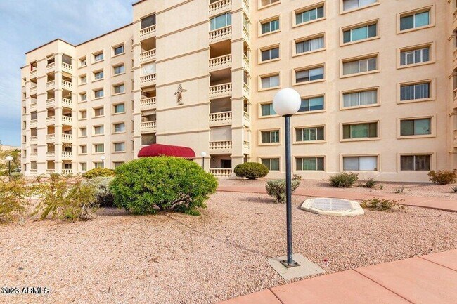 Photo - 7820 E Camelback Rd Unit 501