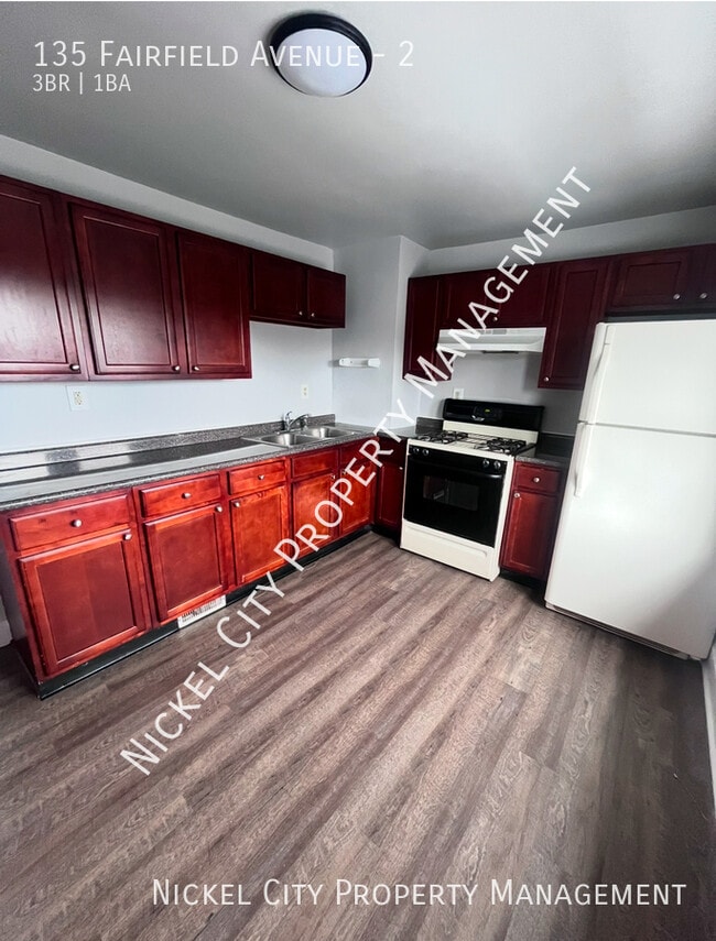 Photo - 135 Fairfield Ave Unit 2