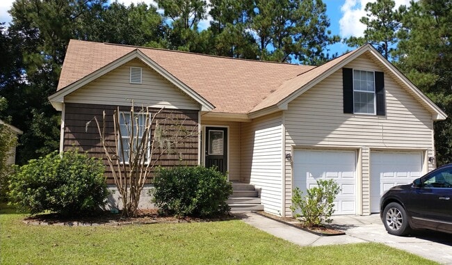 Photo - 4 Bedroom home in Georgetown with 2 car ga...