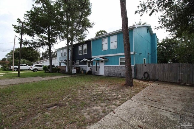 Photo - 950 Coronado Dr