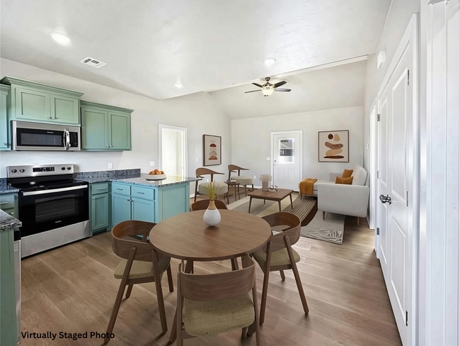 2012 Willow Pl