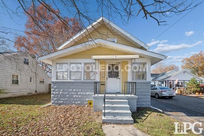 Photo - 5455 Douglas Rd