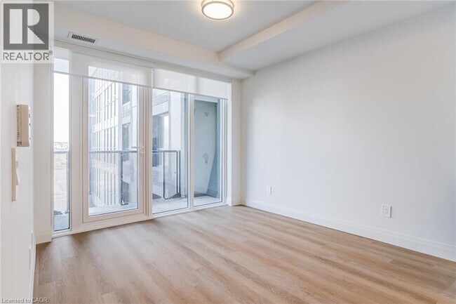 Photo - 1333 Weber St E Unité 301