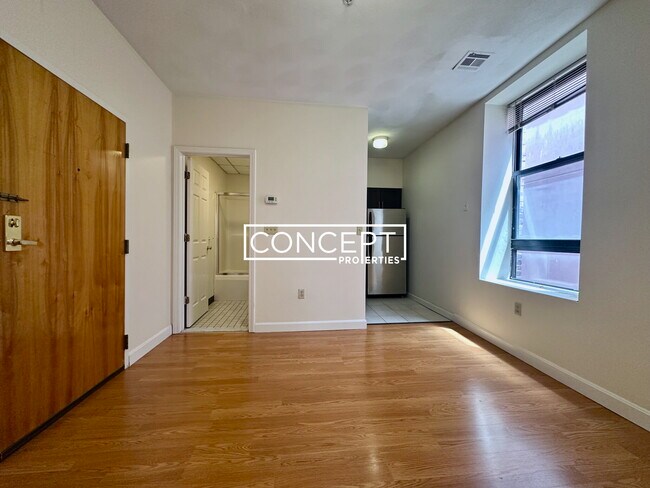 Photo - 81-83A Essex St Unit 81