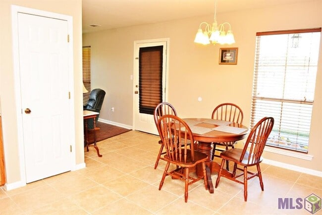 Photo - 10124 Nashville Ct