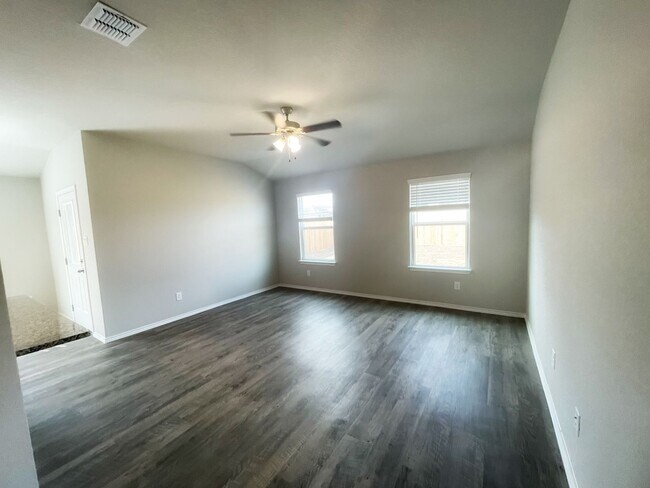 Photo - 3 Bedroom 2 Bath in White Wing-New Braunfels