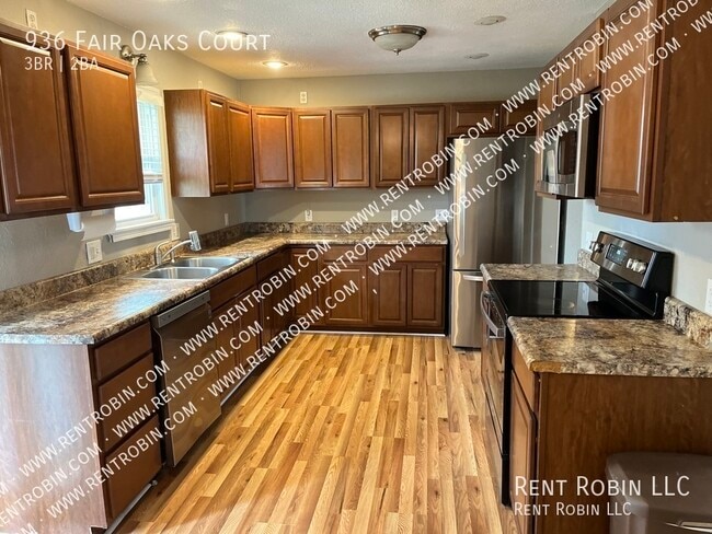 Photo - 936 Fair Oaks Ct