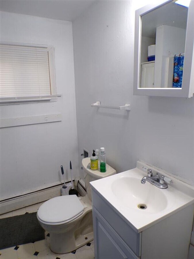 Photo - 205 Main St Unit 1