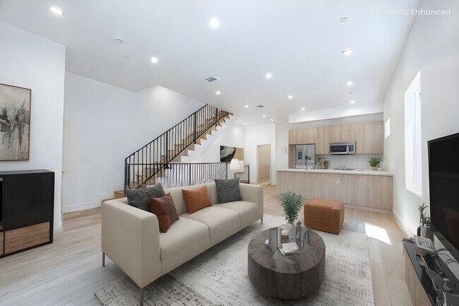 Photo - 242 N Dillon St