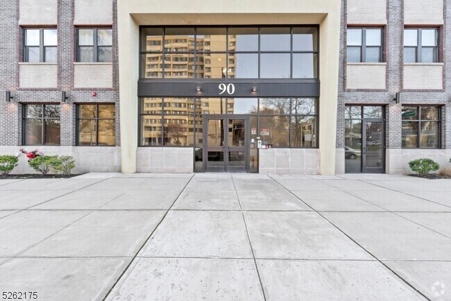 Building Photo - 90 Clinton Ave Unit 402 Rental