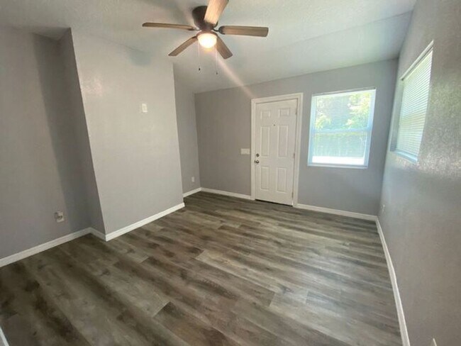 Photo - 1 Bedroom 1 Bath Duplex in Ormand Beach fo... Casa