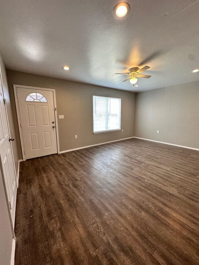 Photo - 2405 Birch Ave