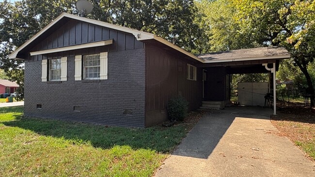 27 Meldia Dr