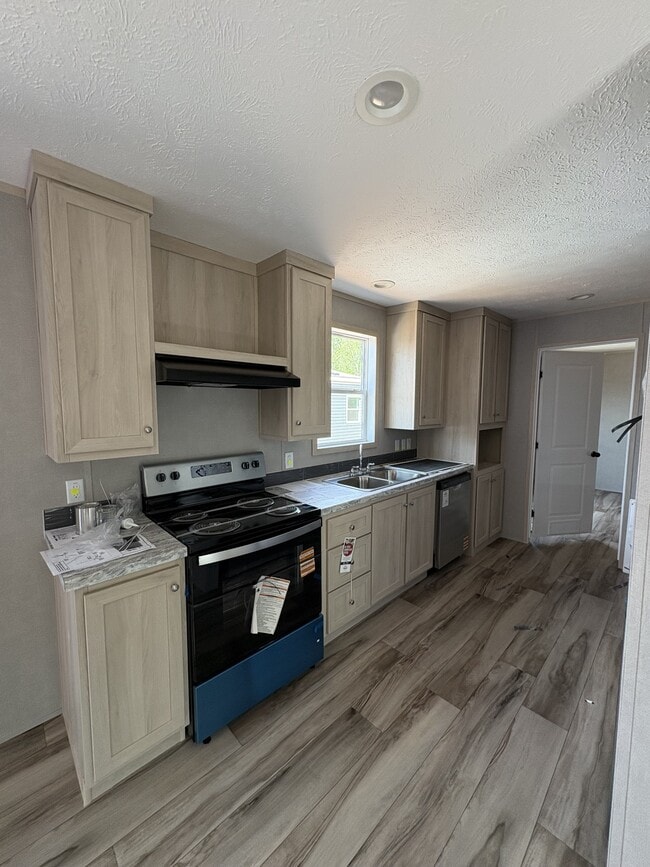 Photo - 507 Mercedes St